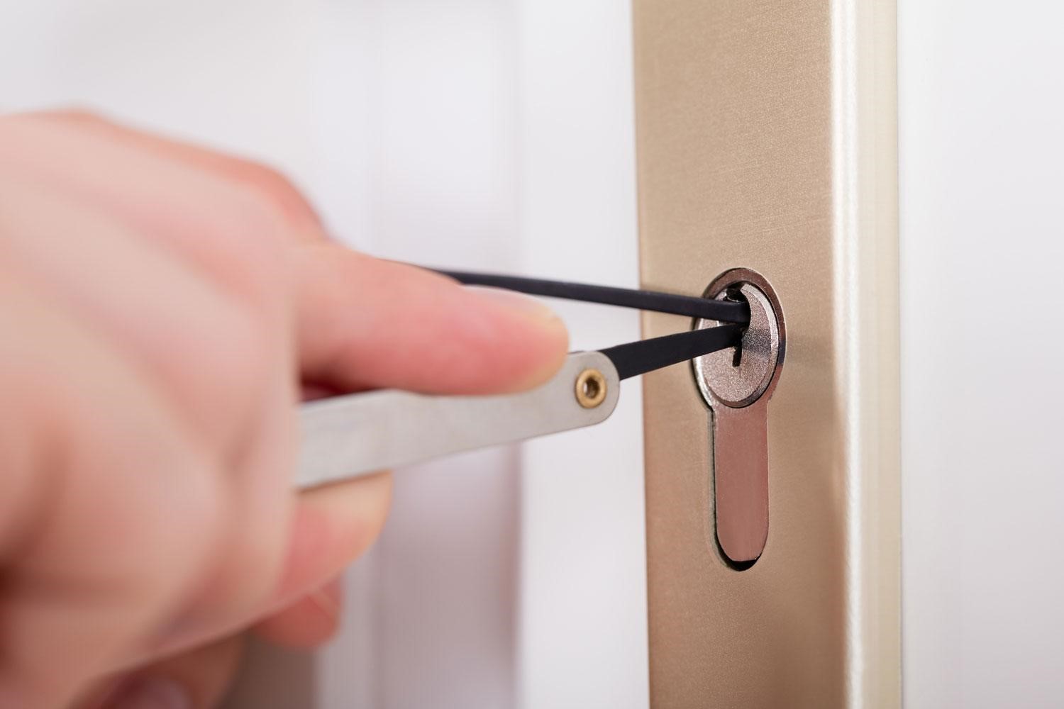 HDB Bedroom Door Lock Opening Service Locksmith